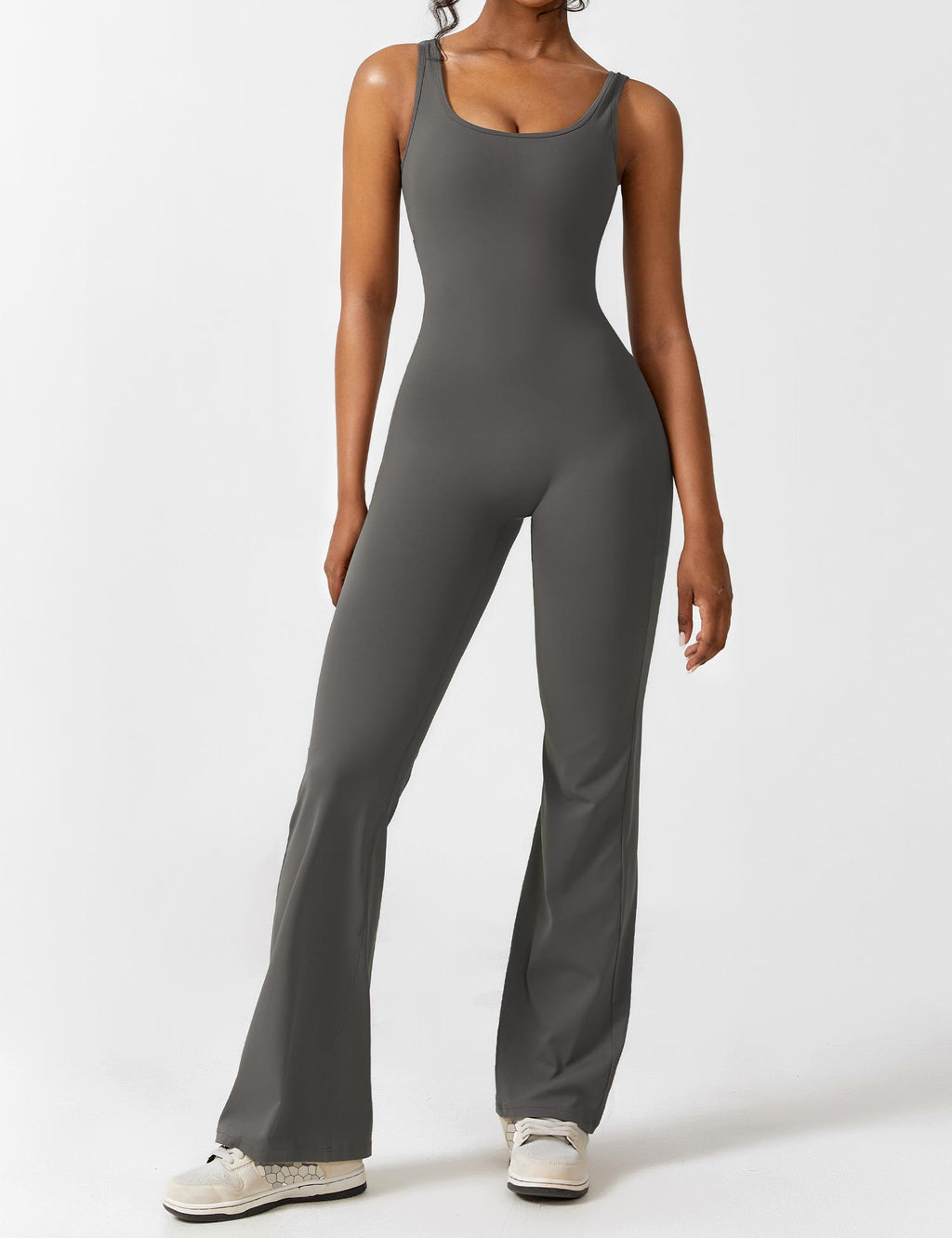 Rugvrije jumpsuit met uitlopende broekspijpen