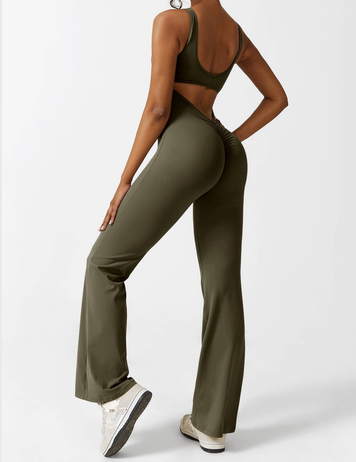 Rugvrije jumpsuit met uitlopende broekspijpen